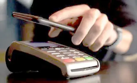 الدفع بالهاتف النقال: نظام الدفع “دي زاد موب باي” يدخل الخدمة في جانفي