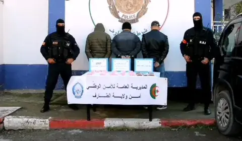 الطارف: حجز ما يقارب 2000 قرص من المخدرات الصلبة وتوقيف 3 أشخاص