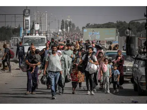 الأونروا تؤكد دورها في حفظ هوية وتاريخ لاجئي فلسطين عبر رقمنة السجلات العائلية الأونروا تؤكد دورها في حفظ هوية وتاريخ لاجئي فلسطين عبر رقمنة السجلات العائلية