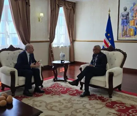 بصفته مبعوثا خاصا لرئيس الجمهورية: وزير الصحة يستقبل ببرايا من قبل رئيس جمهورية الرأس الأخضر