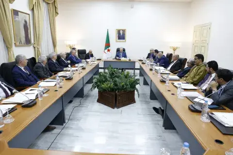 مجلس الأمة: تنصيب فوج العمل المكلف بالنظر في مشروعي قانوني الأحزاب والجمعيات