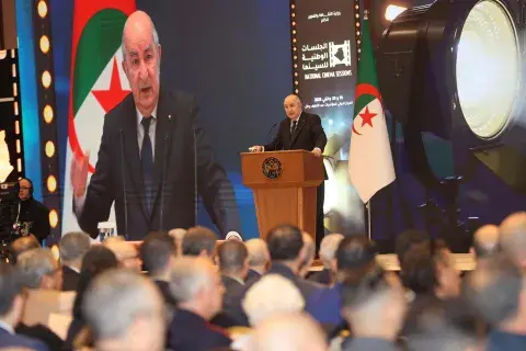 رئيس الجمهورية يؤكد على ضرورة بلورة توصيات تساهم في إعادة بعث مجد السينما الجزائرية