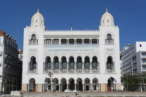 ولاية الجزائر تخصص برنامجا ثقافيا وفنيا بمناسبة إحياء رأس السنة الأمازيغية ولاية الجزائر تخصص برنامجا ثقافيا وفنيا بمناسبة إحياء رأس السنة الأمازيغية