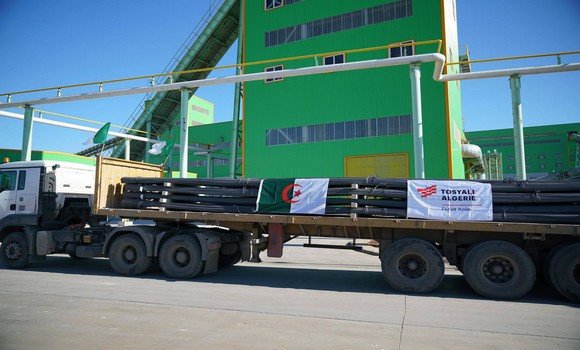 Photo of تصدير 3.200 طن من الإسمنت من الاغواط نحو دولة النيجر خلال 2019
