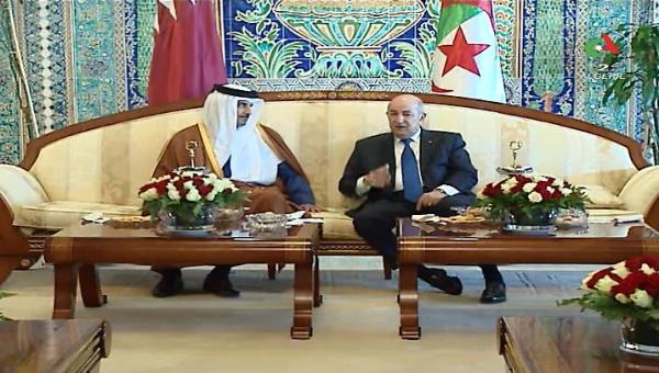صورة أمير دولة قطر يشرع في زيارة رسمية إلى الجزائر