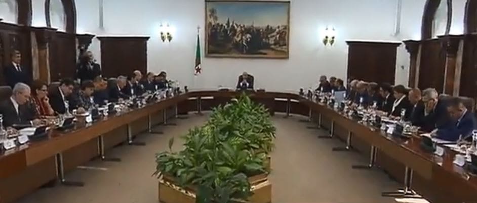 Photo de Une réunion du Conseil des ministres dimanche