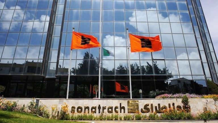 Photo de Hydrocarbures: Sonatrach signe un Mémorandum d’Entente avec ExxonMobil
