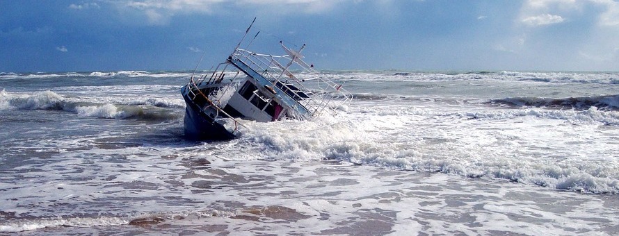 Photo de Naufrage du bateau de pêche « Sidi-Fredj » au large d’El-Djamila : Quatre marins morts
