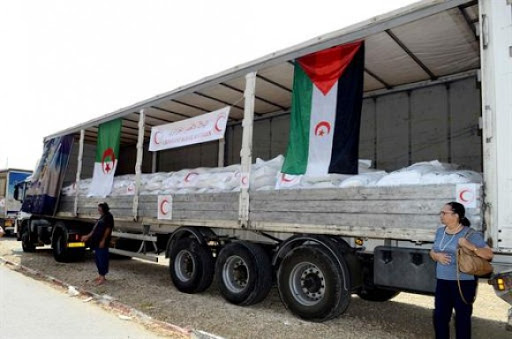 Photo de Solidarité : départ d’une caravane d’aide humanitaire vers les camps de réfugiés sahraouis