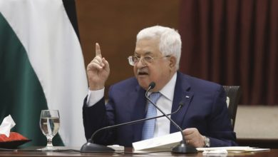 صورة الرئيس الفلسطيني يعلن عن حل جميع الاتفاقات مع الاحتلال الإسرائيلي والولايات المتحدة