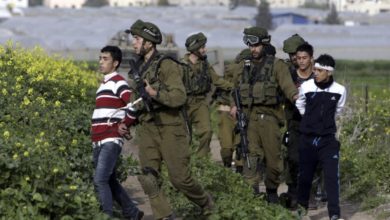 صورة قوات الاحتلال الإسرائيلي تعتقل سبعة فلسطينيين بالضفة الغربية