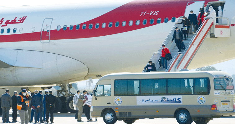 صورة وصول 266 مسافرا جزائريا تم اجلائهم من الإمارات العربية المتحدة
