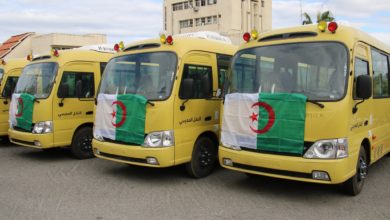 صورة توزيع 30 حافلة للنقل المدرسي لفائدة 26 بلدية بميلة
