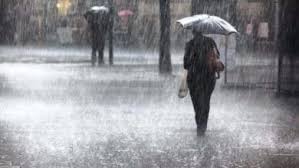 Des pluies orageuses continueront d'affecter le centre et l'est du pays jusqu'à mercredi
