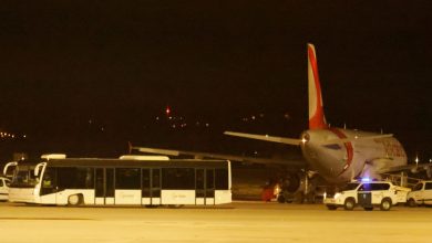 صورة إسبانيا: عرض المغاربة الفارين من الطائرة على القضاء 