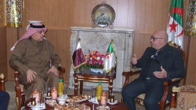 صورة وزير المجاهدين يستقبل السفير الجديد لدولة قطر بالجزائر