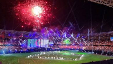 صورة استذكار لقامات فنية وهرانية خلال حفل إفتتاح ألعاب البحر الأبيض المتوسط