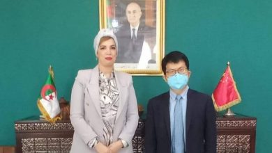 Photo de La ministre de la Culture reçoit l’ambassadeur de la République populaire de Chine à Alger et la délégation qui l’accompagne