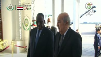 صورة وصول السيد – ماكي سال – رئيس الاتحاد الإفريقي – ضيف شرف القمة العربية