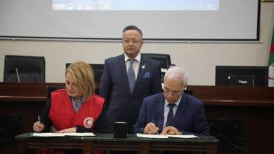 Photo of Signature of agreement between Ministry of Higher Education and Algerian Red Crescent to encourage students to volunteer