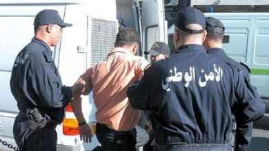 صورة أمن ولاية الجزائر: توقيف شخصين يقومان بتزوير محررات رسمية إدارية
