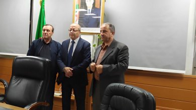 صورة وزير الاتصال يشرف على تنصيب نذير بوقابس مديرا عاما للتلفزيون الجزائري