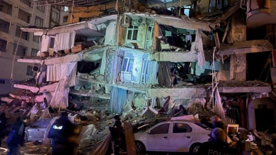 صورة تركيا : إرتفاع حصيلة الزلزال المدمر إلى 3549 وفاة و 22168 جريحا
