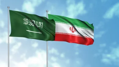 صورة وزيرا خارجية السعودية وإيران يتفقان على عقد لقاء قريبا تمهيدا لإعادة فتح السفارات