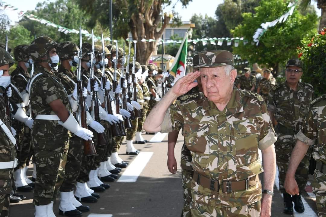 Le Général d'Armée Chanegriha en visite au niveau de la 2ème Région militaire