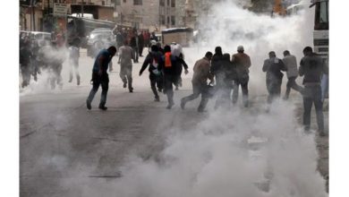 صورة إصابة عدد من الفلسطينيين خلال اقتحام قوات الاحتلال لمناطق بالضفة الغربية