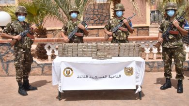 صورة الجيش الوطني الشعبي: توقيف 3 عناصر دعم للجماعات الإرهابية خلال أسبوع 