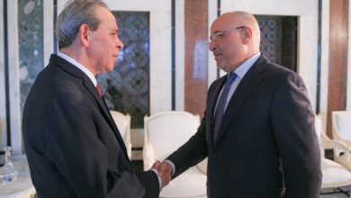 صورة وزير التجارة وترقية الصادرات السيد الطيب زيتوني يُستقبل من طرف رئيس الحكومة التونسي