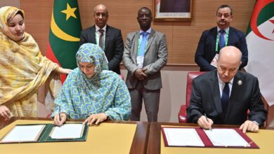 صورة التوقيع على اتفاقية تعاون في قطاع الصحة بين الجزائر وموريتانيا