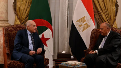 صورة عطاف يجري محادثات ثنائية مع وزير الخارجية بجمهورية مصر العربية الشقيقة السيد سامح شكري