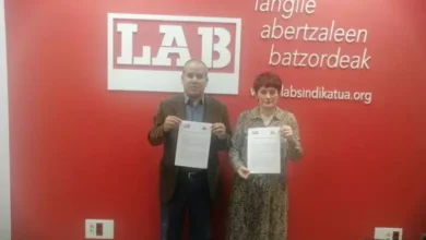 صورة الإتحاد العام للعمال الصحراويين يوقع اتفاقية تعاون وشراكة مع نقابة “لاب” الاسبانية