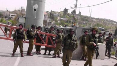 صورة فلسطين: قوات الاحتلال الصهيوني تشدد من إجراءاتها العسكرية عند حاجز تياسير