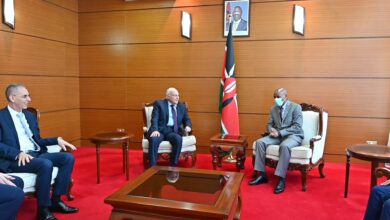 صورة بتكليف من رئيس الجمهورية, عطاف يشرع في زيارة رسمية إلى كينيا
