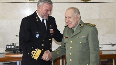 Photo de Le Général d’Armée Saïd Chanegriha reçoit le président du Comité militaire de l’OTAN