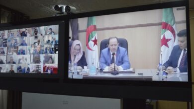 صورة وزير التربية يترأس ندوة وطنية عبر تقنية التحاضر المرئي